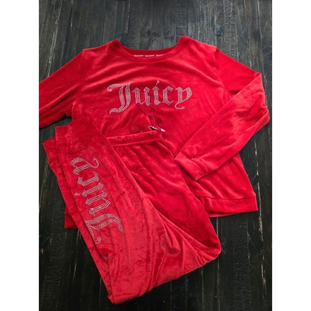Juicy Couture Red 2-Piece Pajama Set Women's Size L
Description: